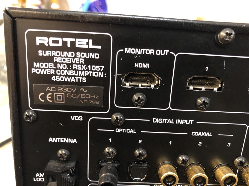 Rotel RSX-1057 resiver