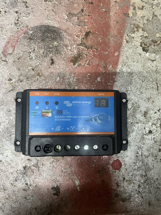 Invertor vitron energy 24/350