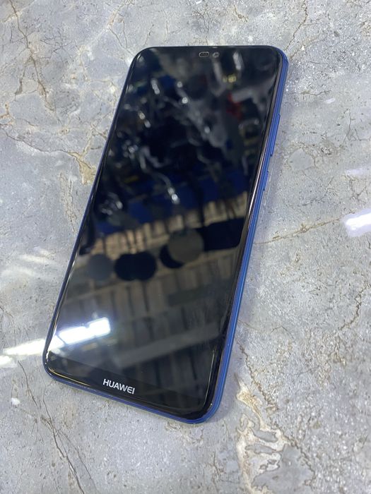 Продам huawei p20 lite в отличном сост