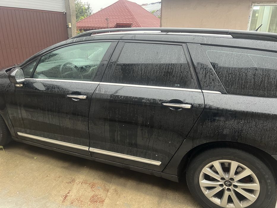 De vanzare  Citroen c5 an fabr. 2014 motor 1.6 hdi 115cp