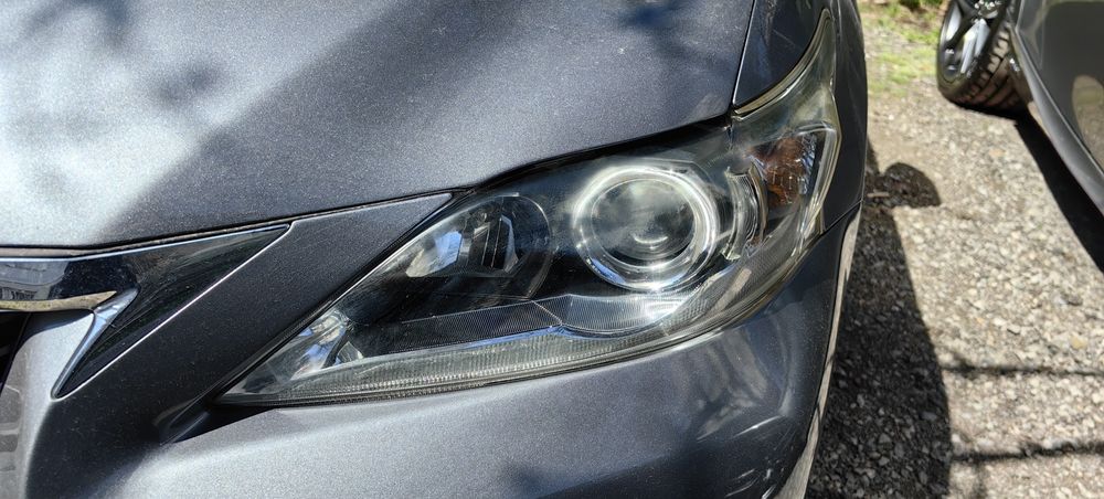 Предна броня за ЛЕКСУС СТ200Н.