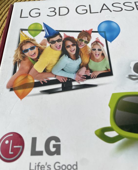 Pachet ochelari 3D LG