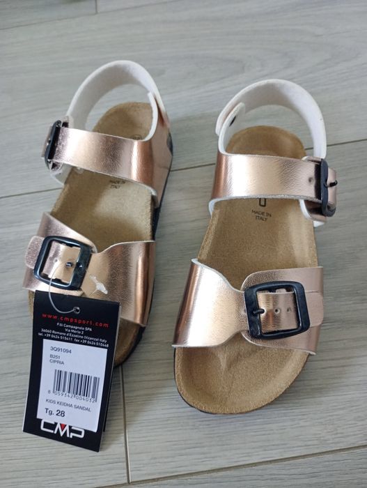Sandale noi cu eticheta 28
