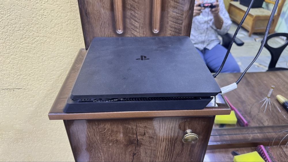 Ps 4slim sotlad!!