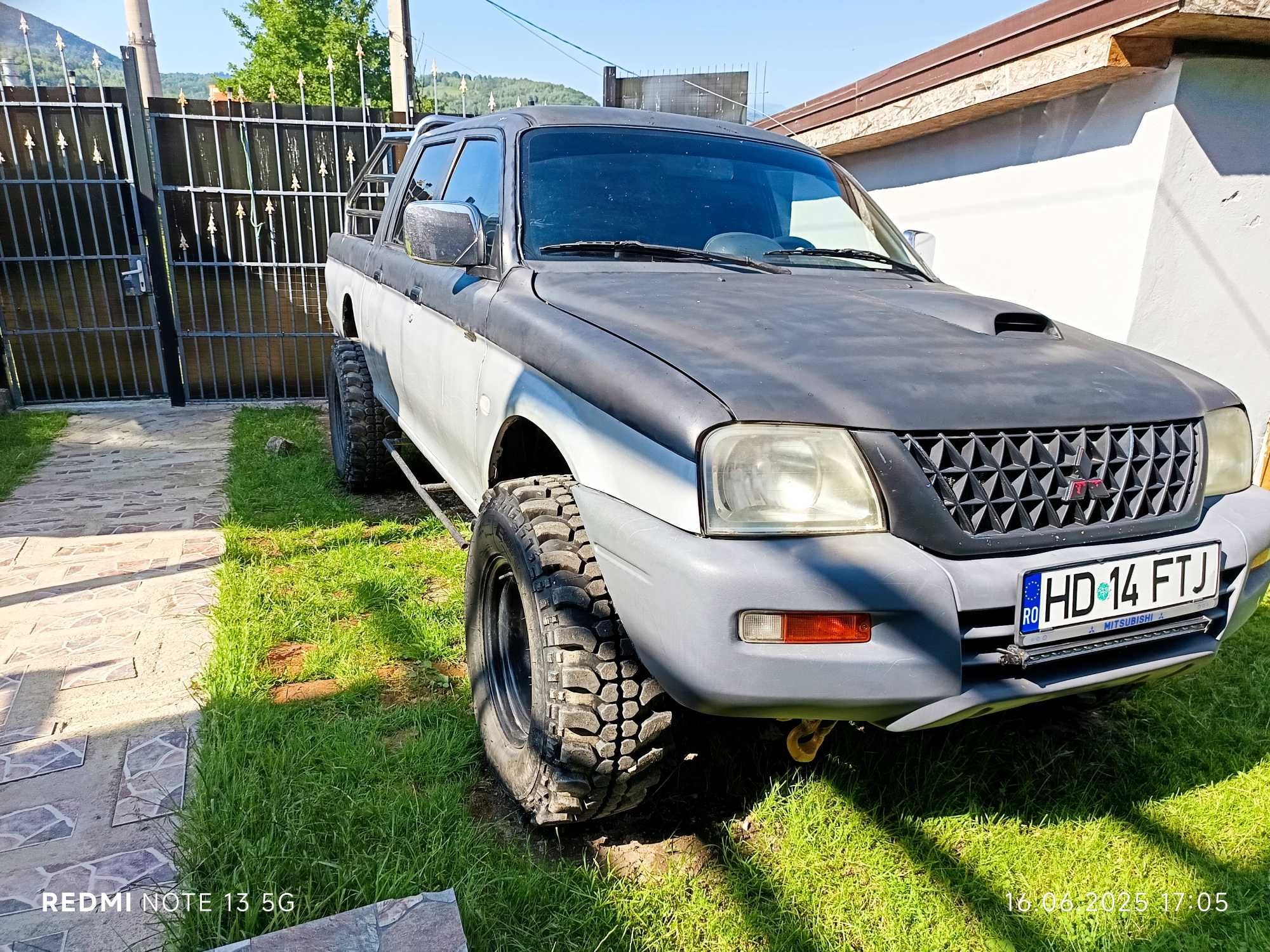 Mitsubishi L200  vând sau schimb cu ATV