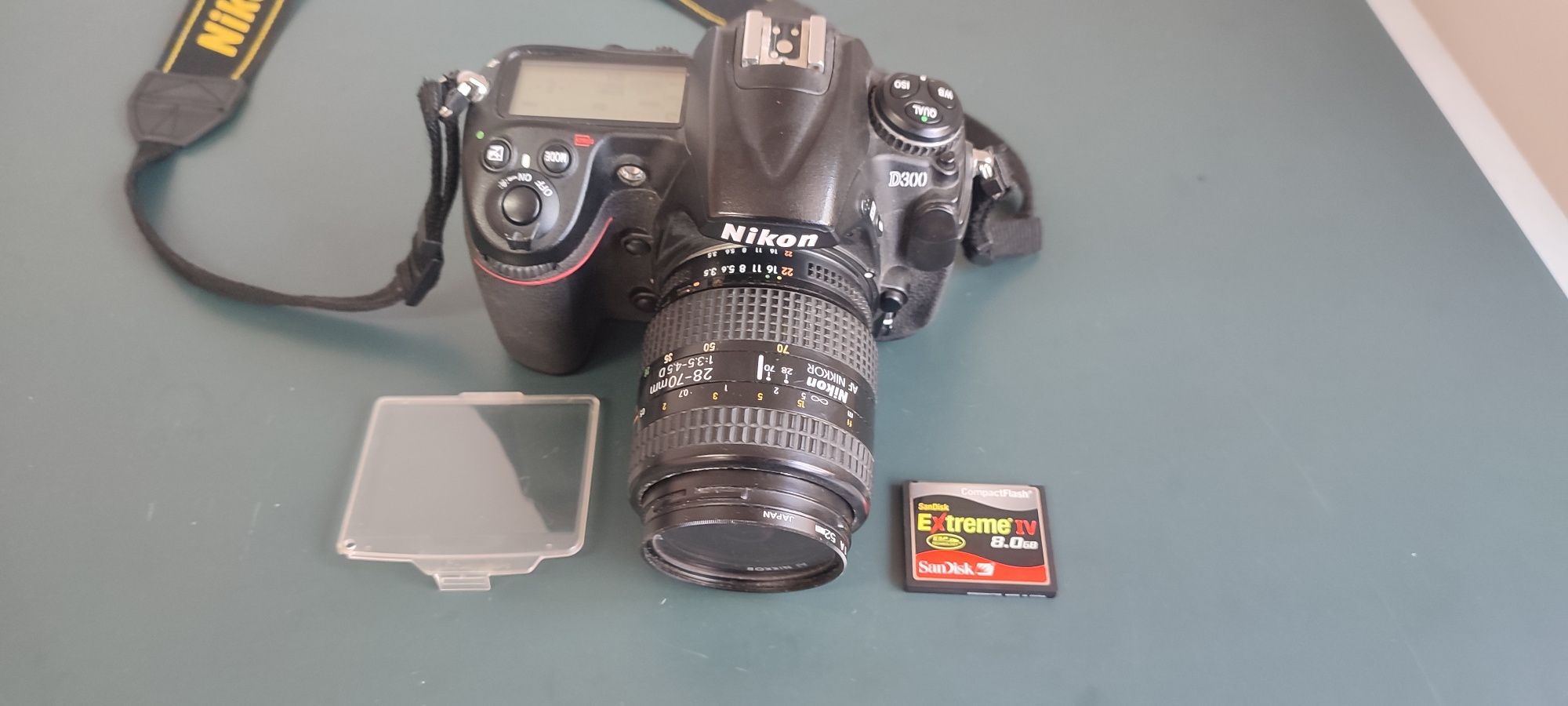 Nikon d300 + obiectiv Nikon 28-70
