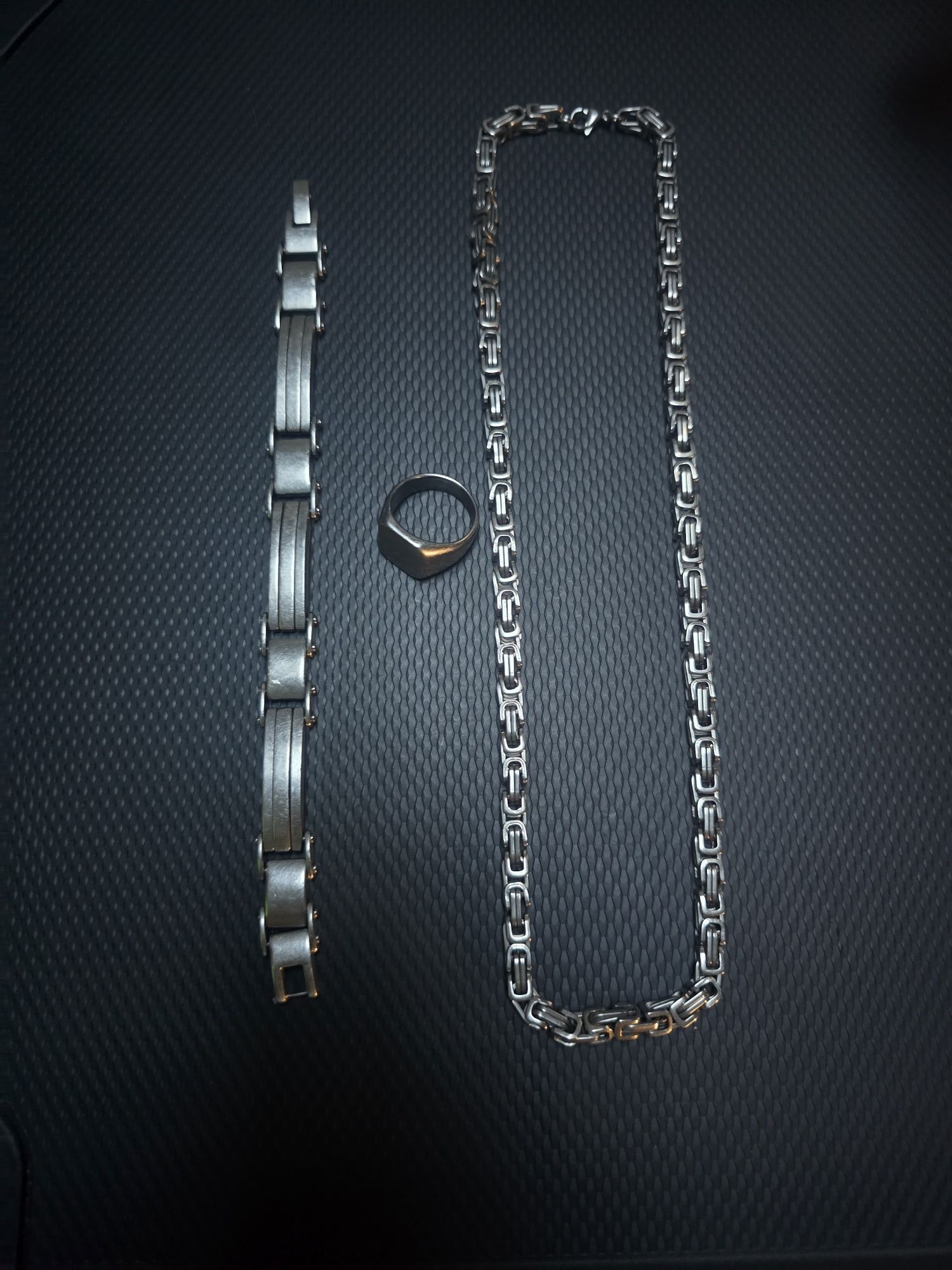 Vând set brățară și lanț de inox