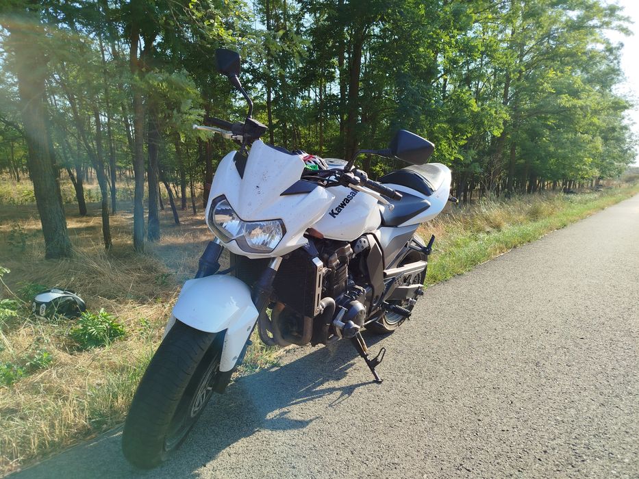 Vând Kawasaki z750 2006