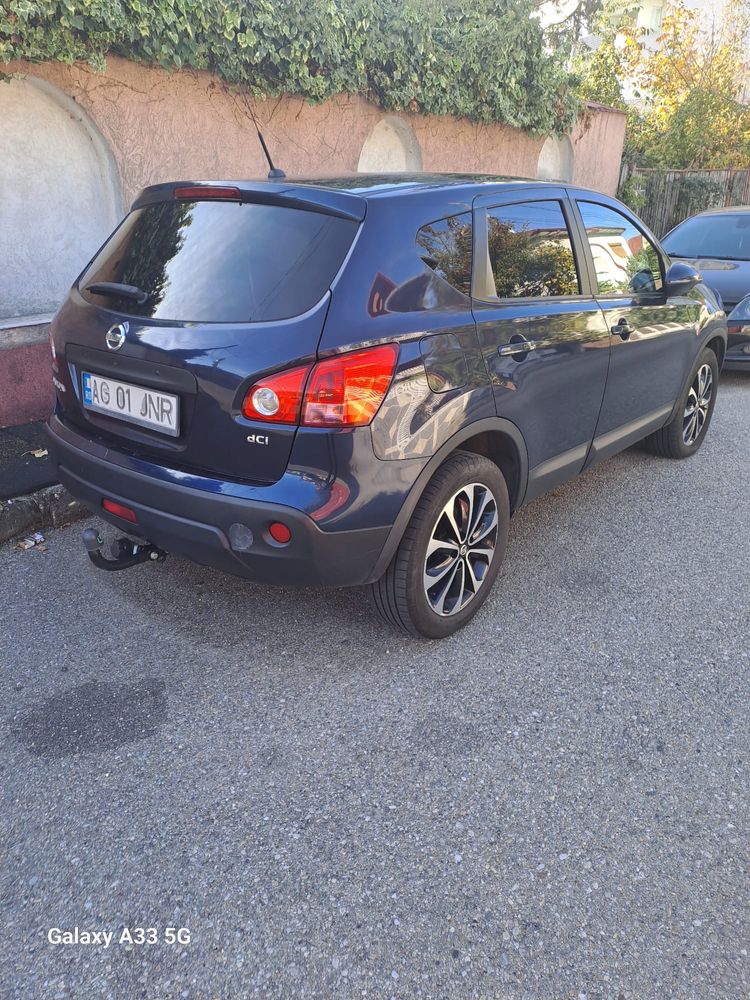 Nissan Qashqai .