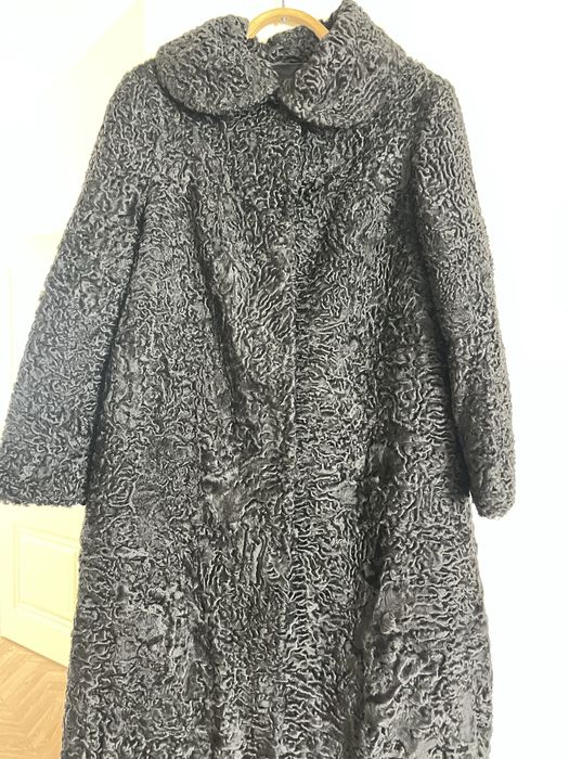 Шуба каракуль новая