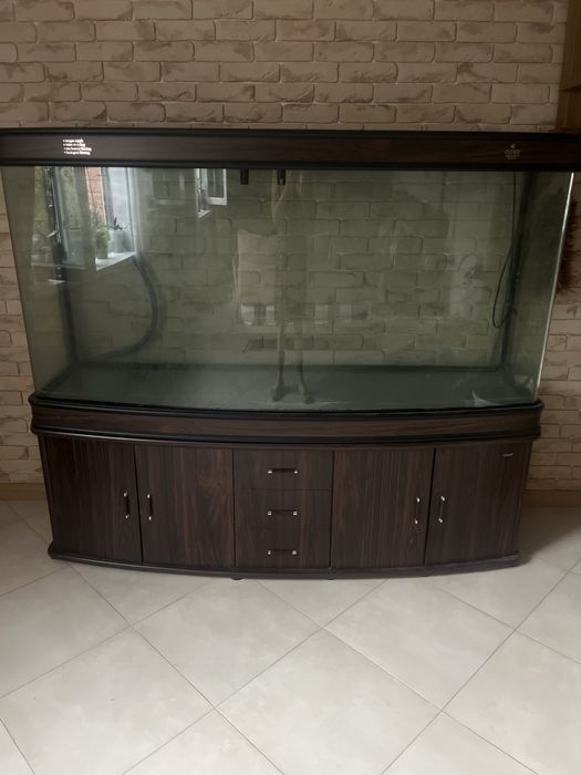 Продам аквариум треснутый