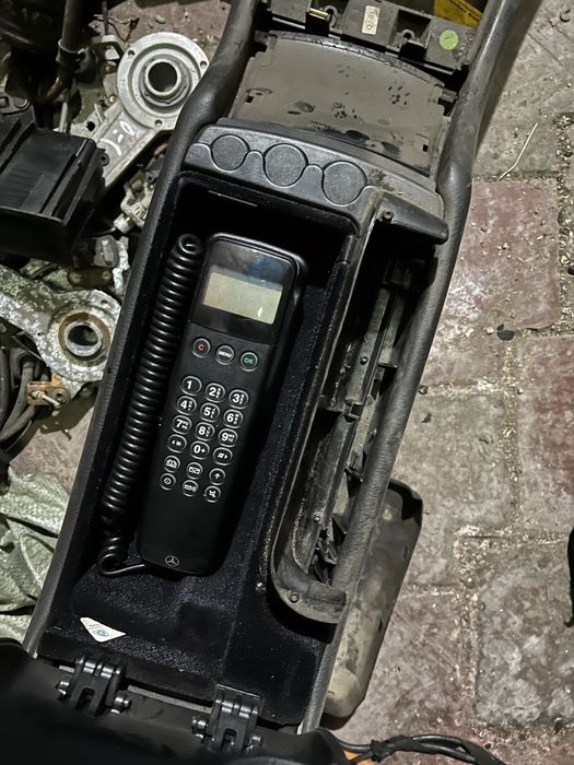 Телефон на мерседес