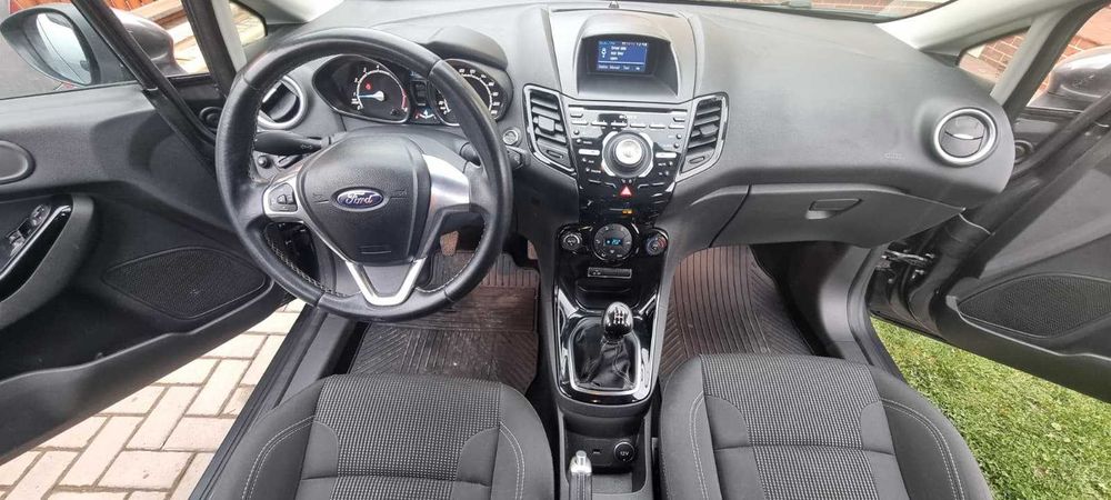 Ford Fiesta 2016 - 99500 km, intr-o stare impecabila,primul proprietar