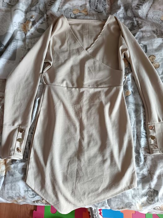 Дамска бежова рокличка