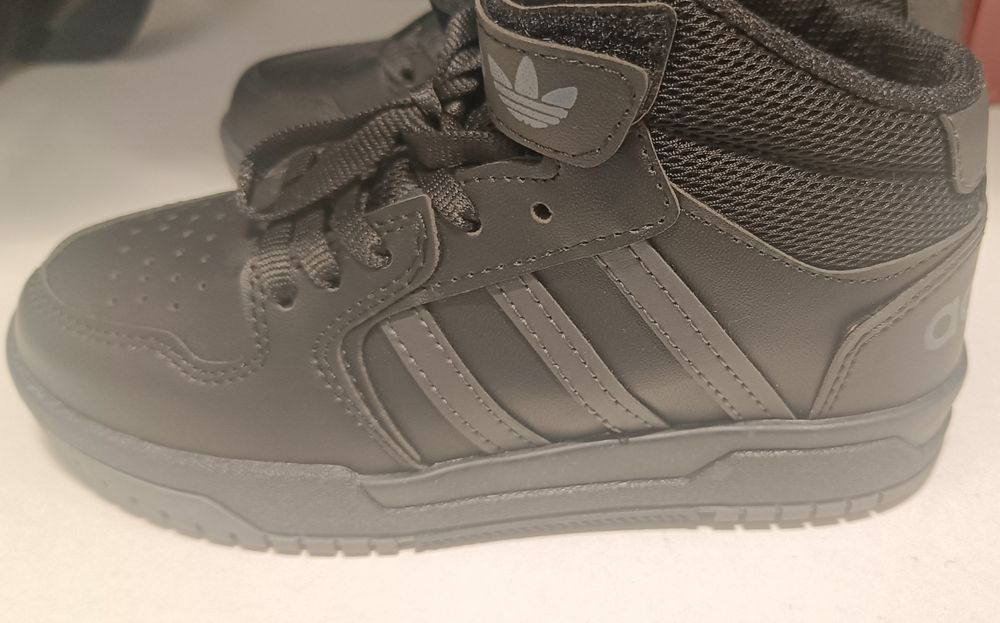 Adidas Mid-high copii marimea 31 Noi