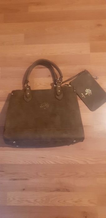 тъмно бежова чанта набук