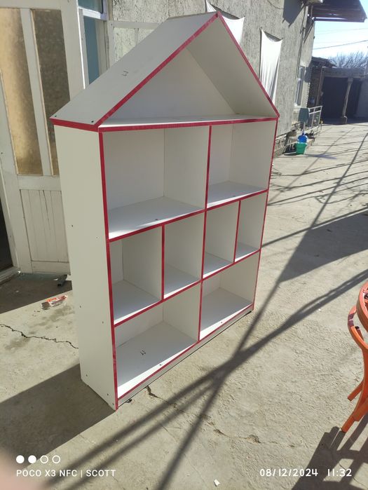 Bolalar uchun kravat stol stulchalar