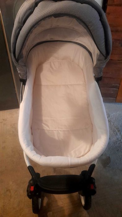 Бебешка количка с два коша