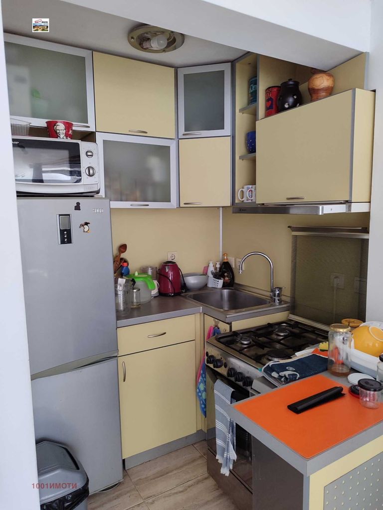 Продава се Четиристаен апартамент в Добрич, Център - 117 кв.м за 698 €/кв.м - Снимка #8
