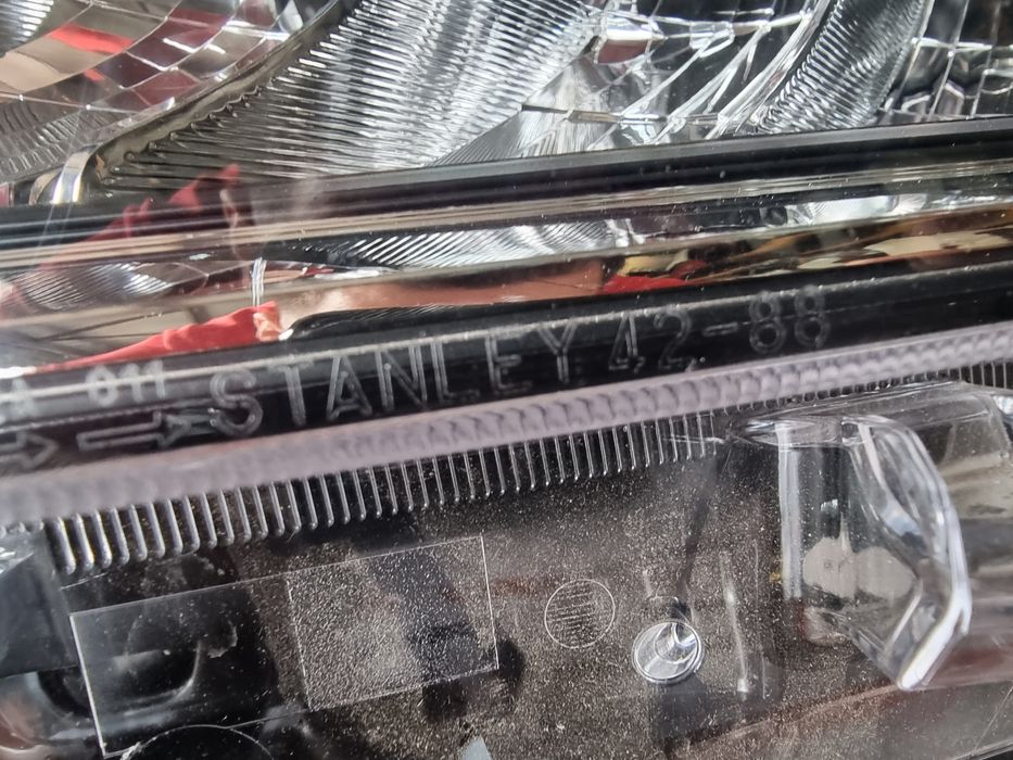 Far stanga led Toyota Rav4 Rav-4 dupa 2018 cod 42-88