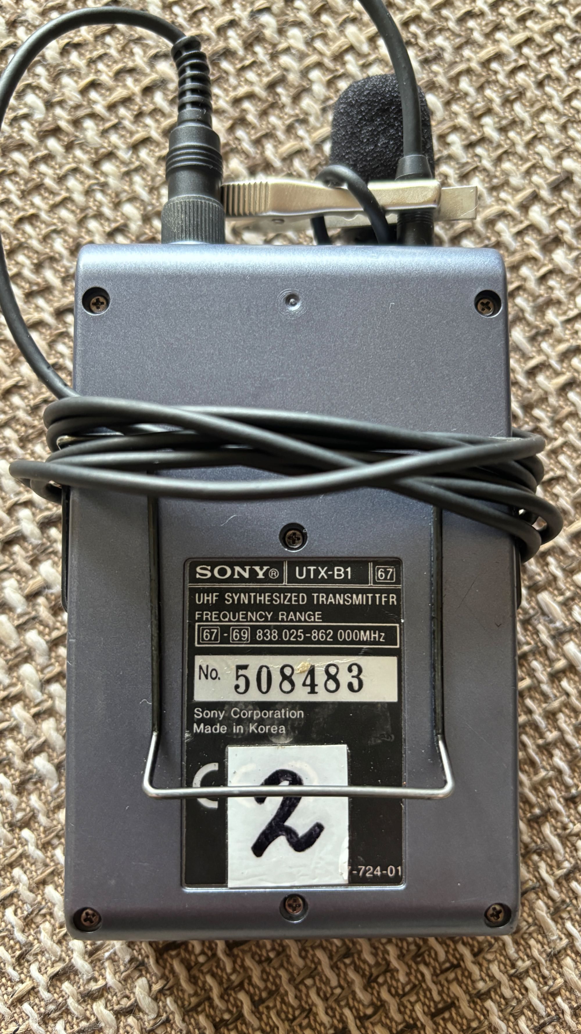 Lavaliera  Sony UTX-B1 si URX-P1 receptor Sony URX-P1