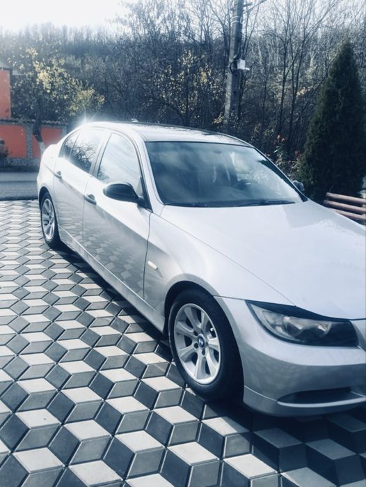 BMW E90 320d 2006 • 163 • 329.000 km • Full dotări • Test mecanic ok