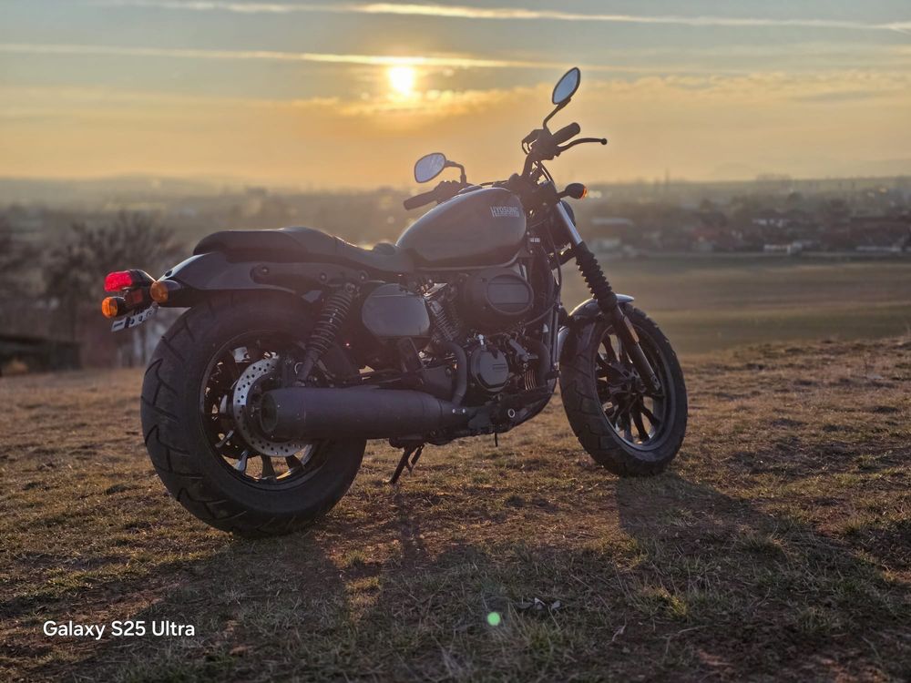 Motocicleta Hyosung GV 125S