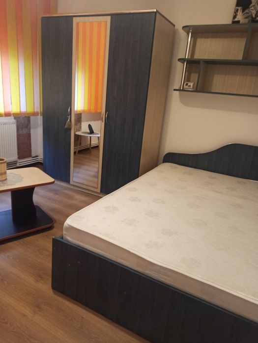 Apart.1 Camera Ultracentral Mazepa 1 Școala 28 Bloc Salcia 2 etaj 4/4