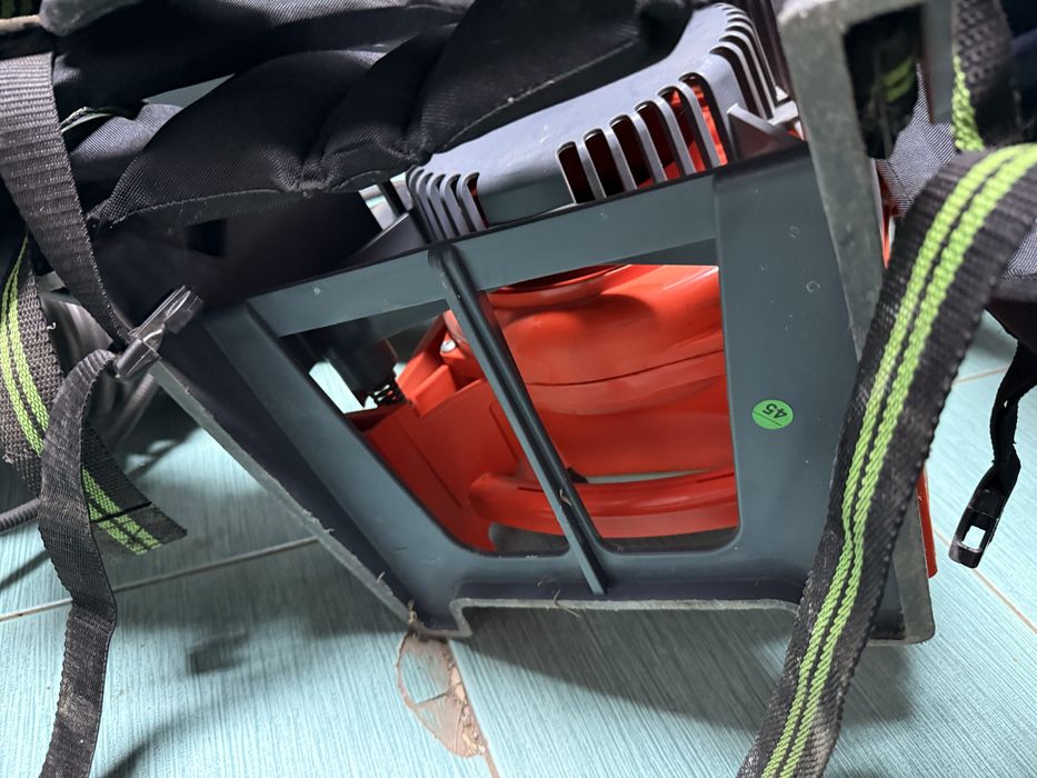 Suflanta de frunze oleo-mac bv270 bo