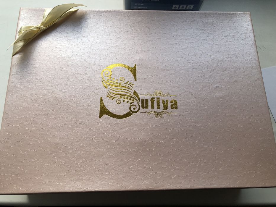 Посуда - графин, ваза,пиалки