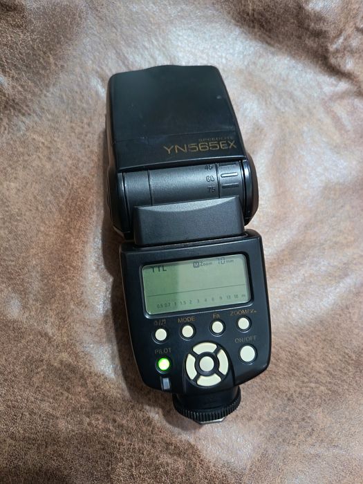 Bliț Yongnuo ex 565ex pentru piese