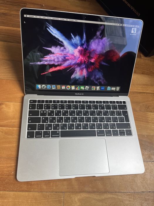 Macbook air 8.2  13 inch 8 GB RAM 128 GB - 11.12.2019