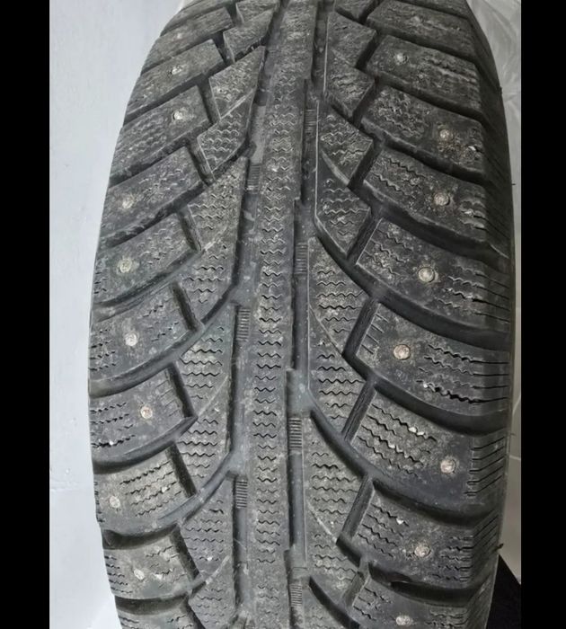 Шины обмен  зимние R17 шипы, обменяю на 18