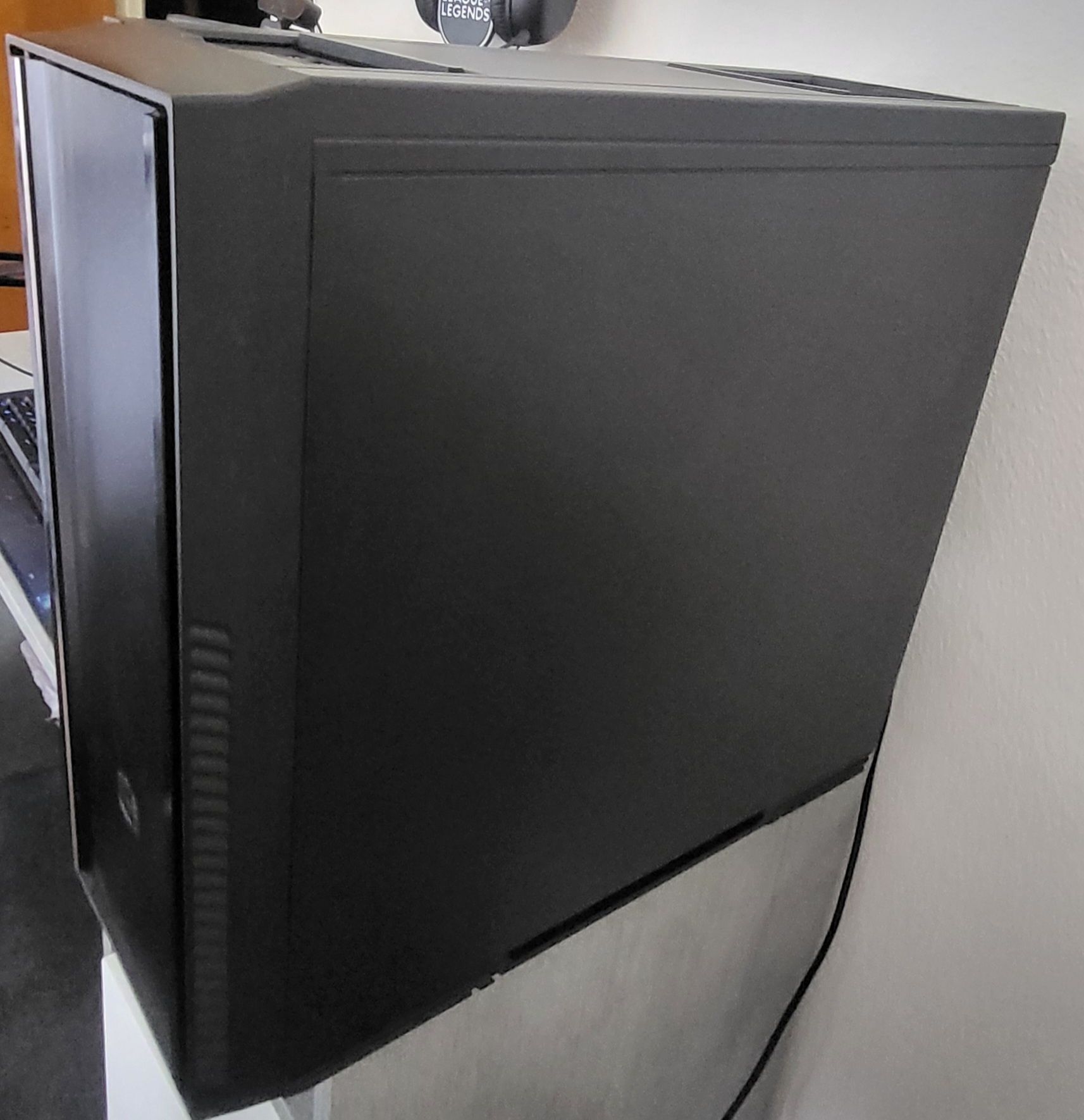 PC Gaming Ryzen 5 3600/16GB RAM 3600/RX 6600XT/SSD