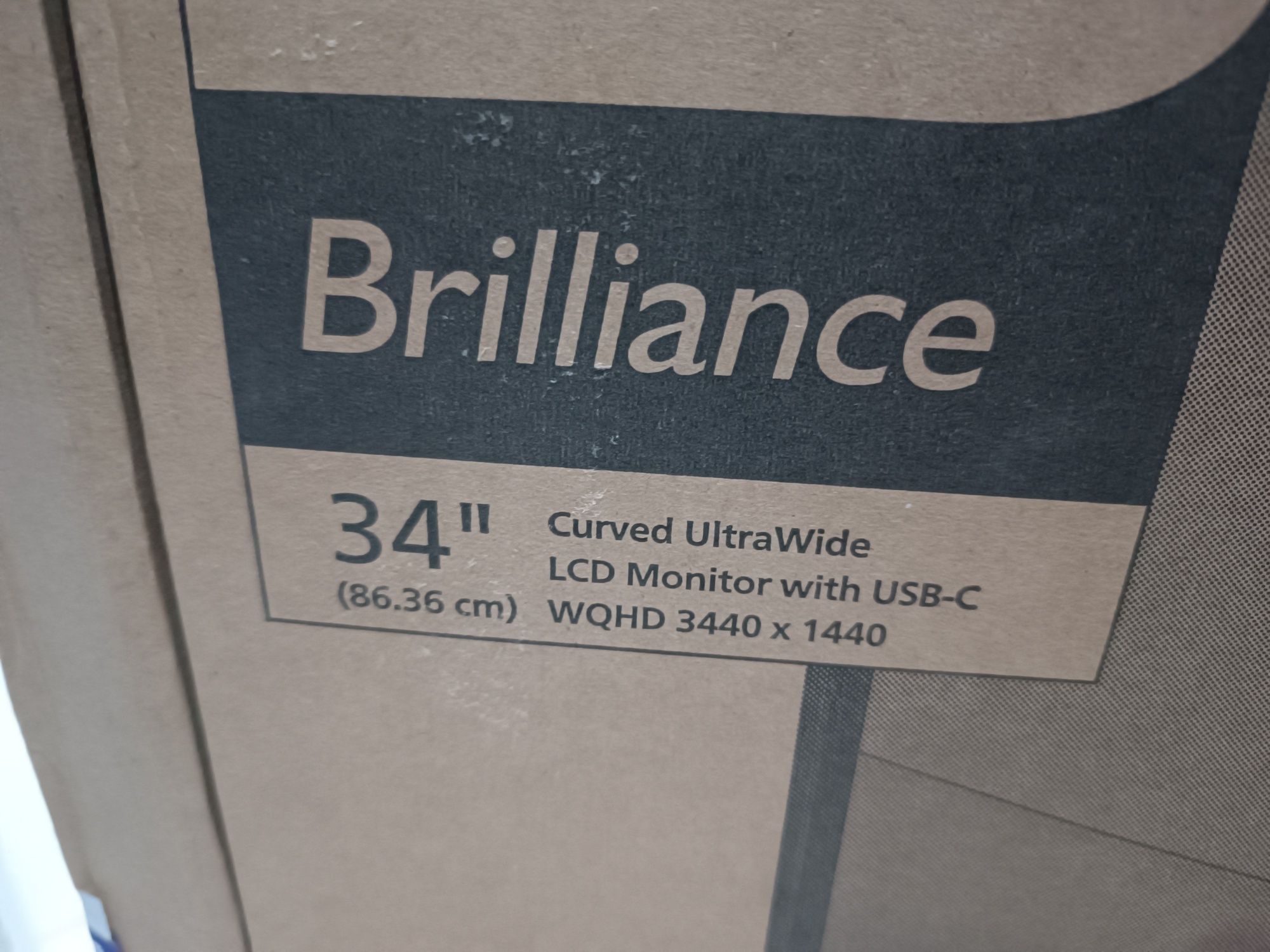 Монитор Philips 34", VA, Извит, Ultrawide QHD, DisplayPort, USB-C,