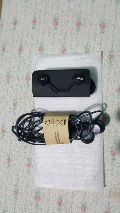 Casti AKG originale
