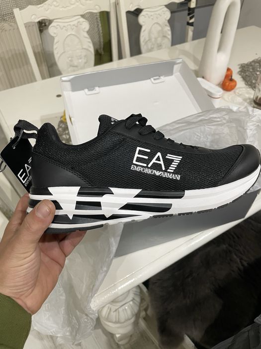 Adidasi Emporio Armani