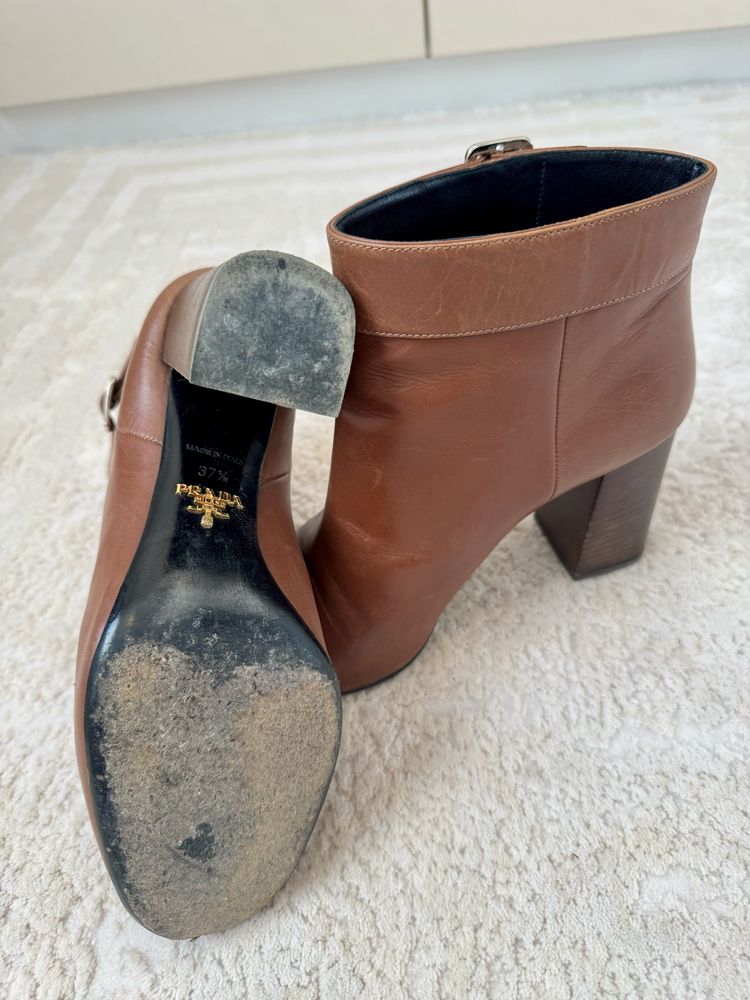 Botine Prada marimea 37,5