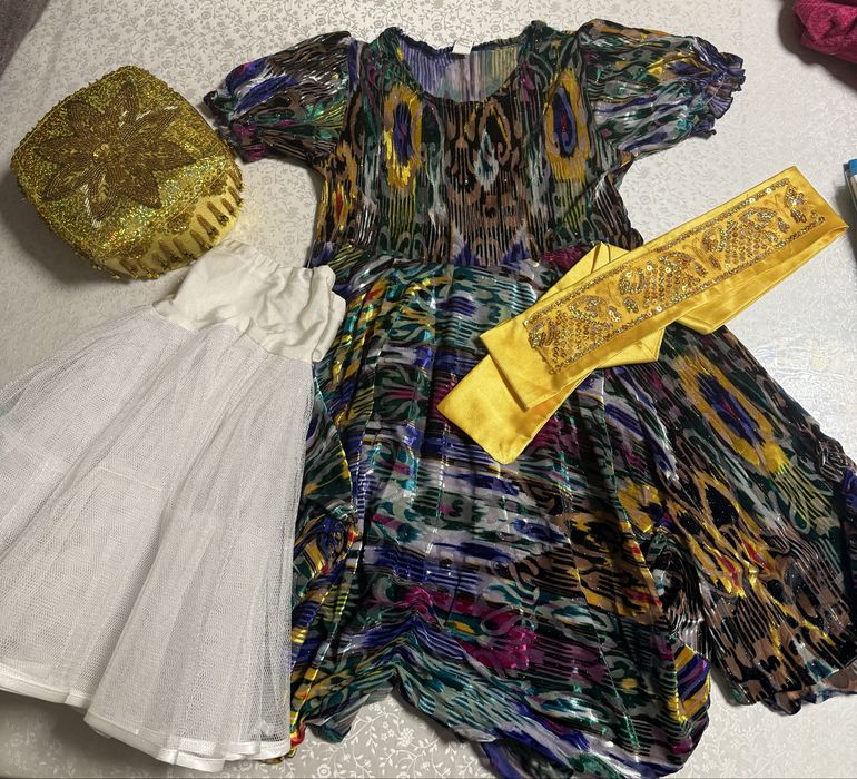 Продам узбексий костюм