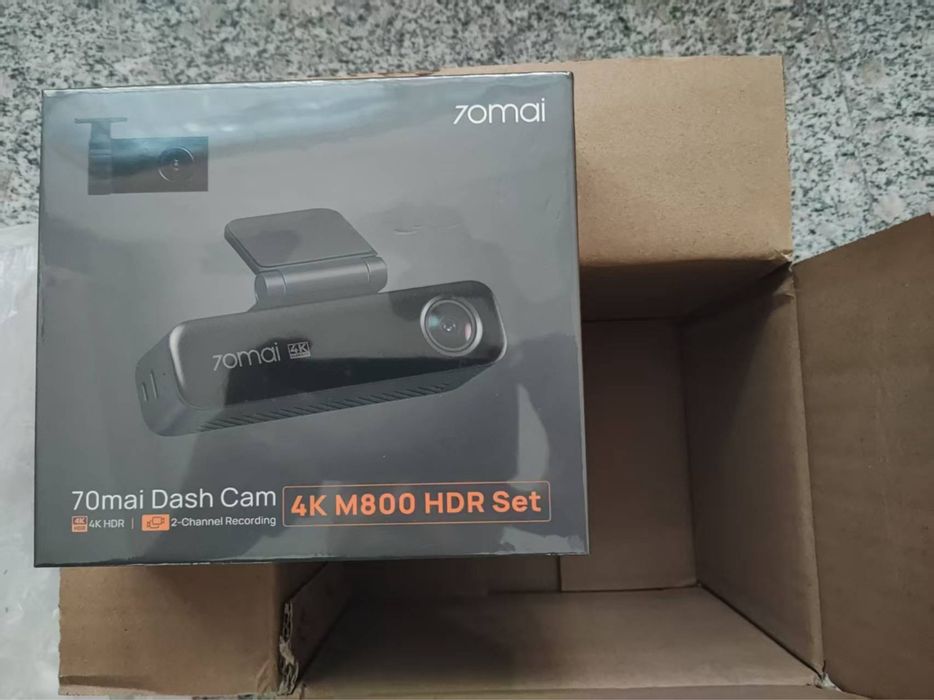 Продам новый авто регистратор Xiaomi 70mai M800 Set
