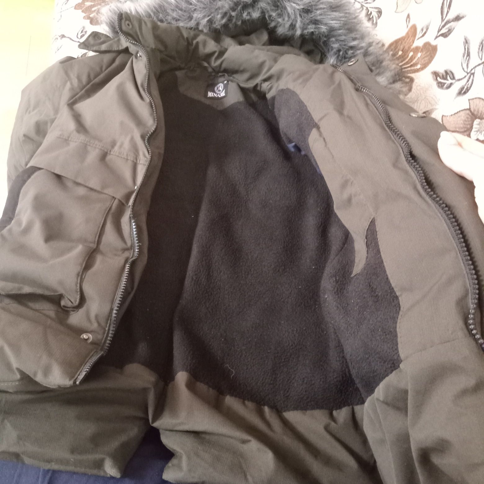 Куртка зимняя на мальчика 30 размер, рост от 118 до 128
