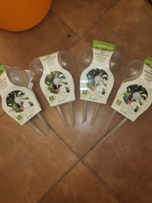 Set 8 buc dispozitiv de irigare automata glob de apa, DIOGROD