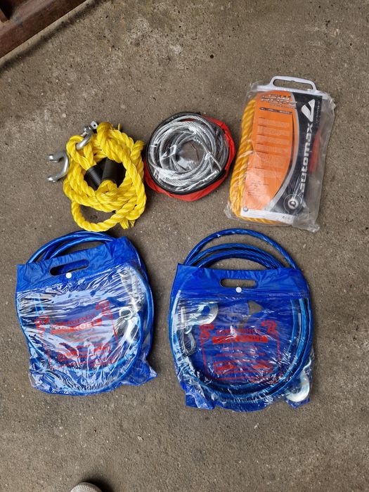 Compresor auto umflat roti,cabluri pornire,sufe