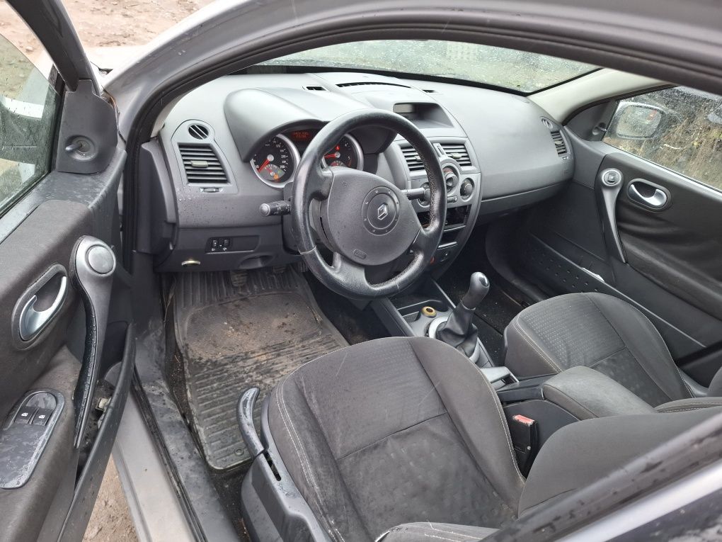 Piese/Dezmembrez Renault Megane ll 1.5dci Sedan An 2005