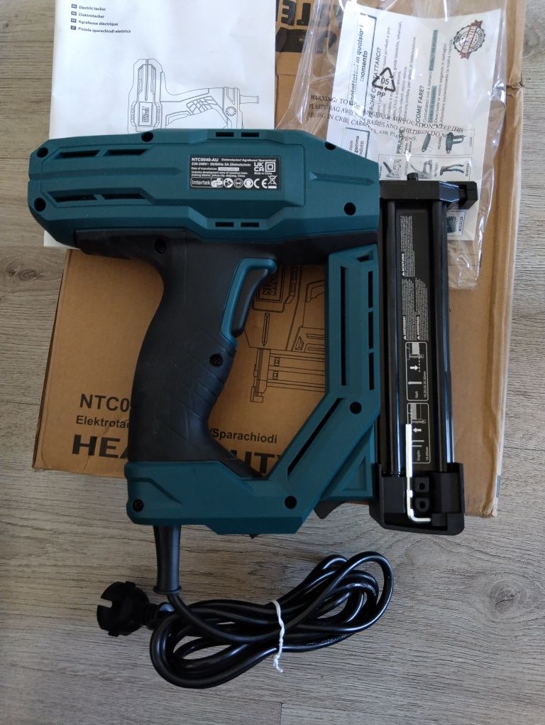 Професионален такер NEU MASTER NTC0040-AU