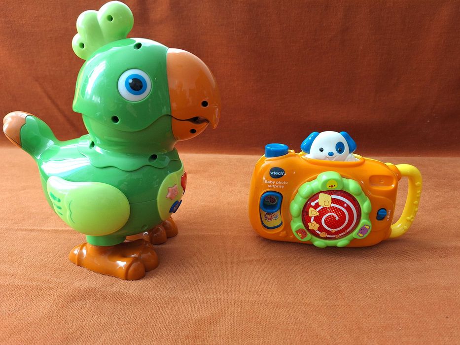 Set jucarii - Papagal vorbitor + Aparat foto 35 melodii