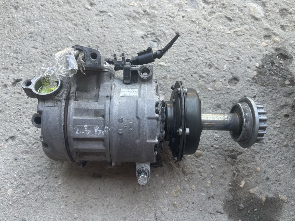 Compresor clima VW Touareg 2.5tdi cod-3D0820805B
