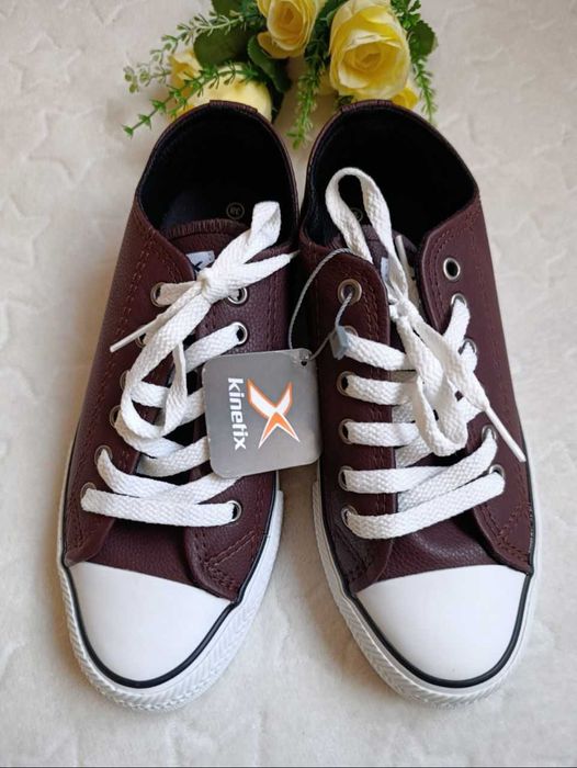 Новые фирменные женские кеды