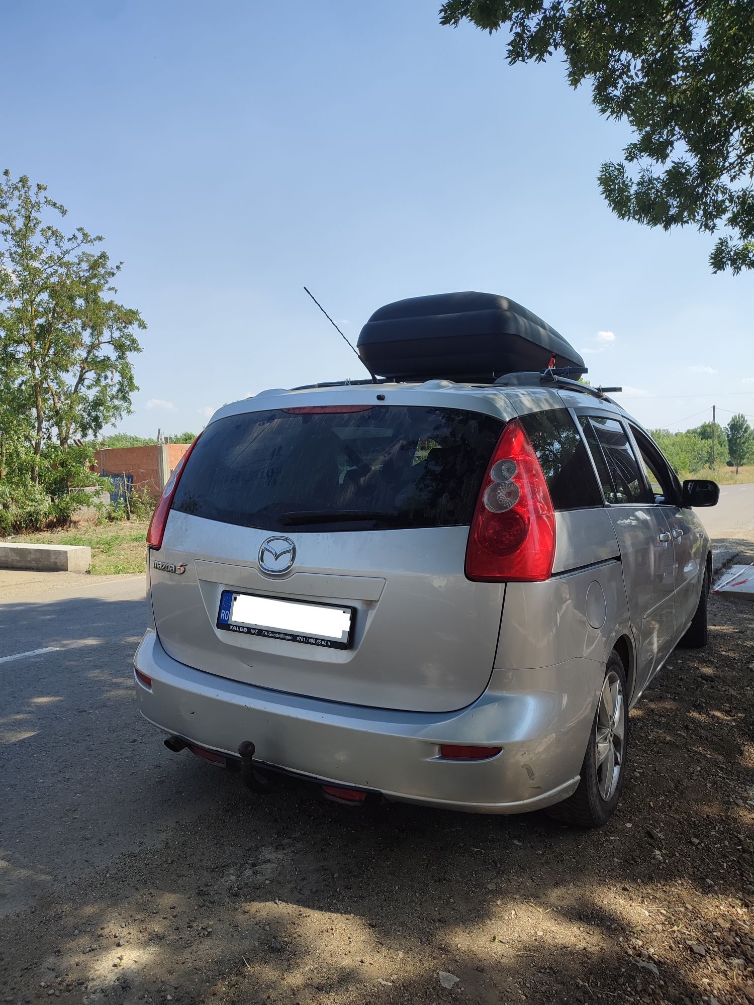 Vând Mazda 5 cu 7 locuri