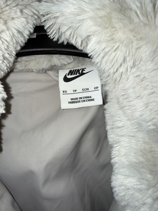 Зимни якета яке Djofra, Nike